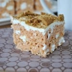 Gingerbread Rice Krispie Treats- made with #JELL-O Gingerbread pudding mix! #easy and delicious. www.shugarysweets.com