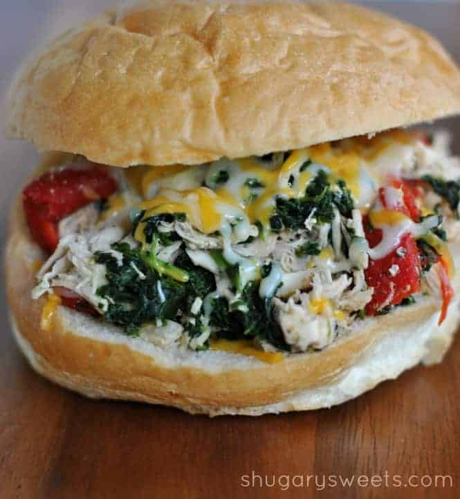 Slow Cooker Italian Chicken Sandwich with roasted red peppers, spinach and cheese! #dinner