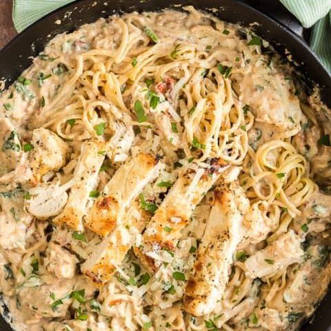 Featured image of post Steps to Make Pasta And Chicken Breast Recipes