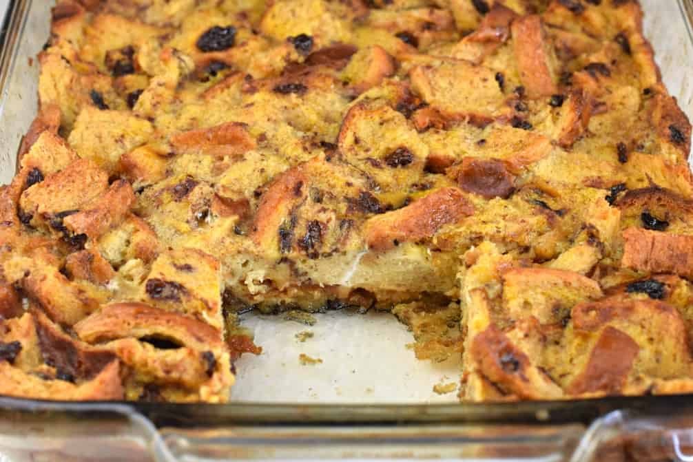 This EASY French Toast Casserole recipe is made with Cinnamon Raisin Bread for extra flavor! Bake it immediately, or make it ahead and refrigerate overnight. Treat your family to a delicious weekend breakfast!