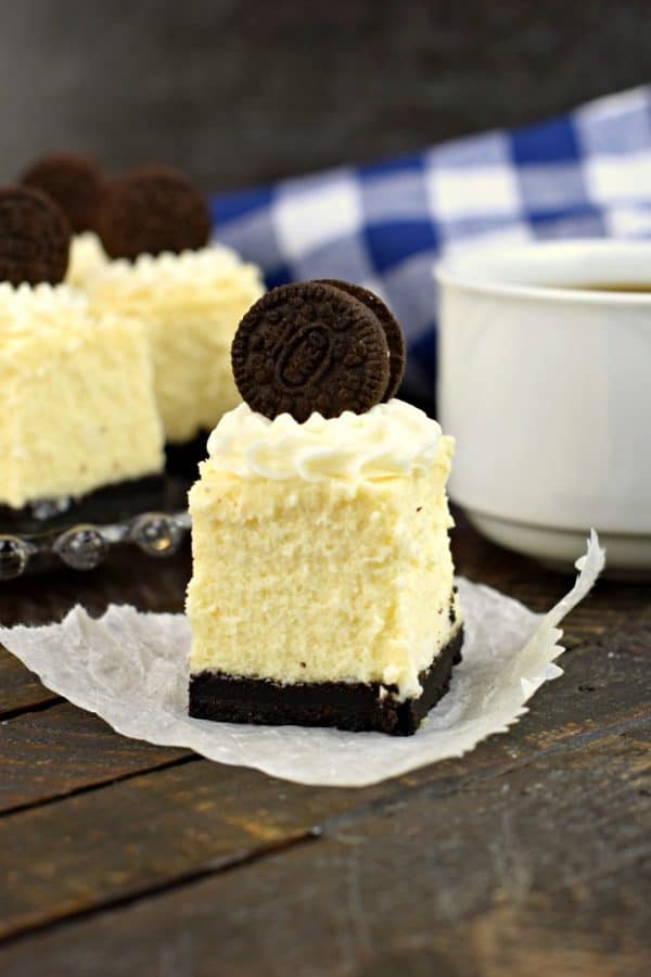 Mini Oreo Cheesecake Bites are a delicious and easy dessert recipe. These cheesecake bites combine the taste of Oreo cookies and rich, creamy cheesecake all in one yummy bite!