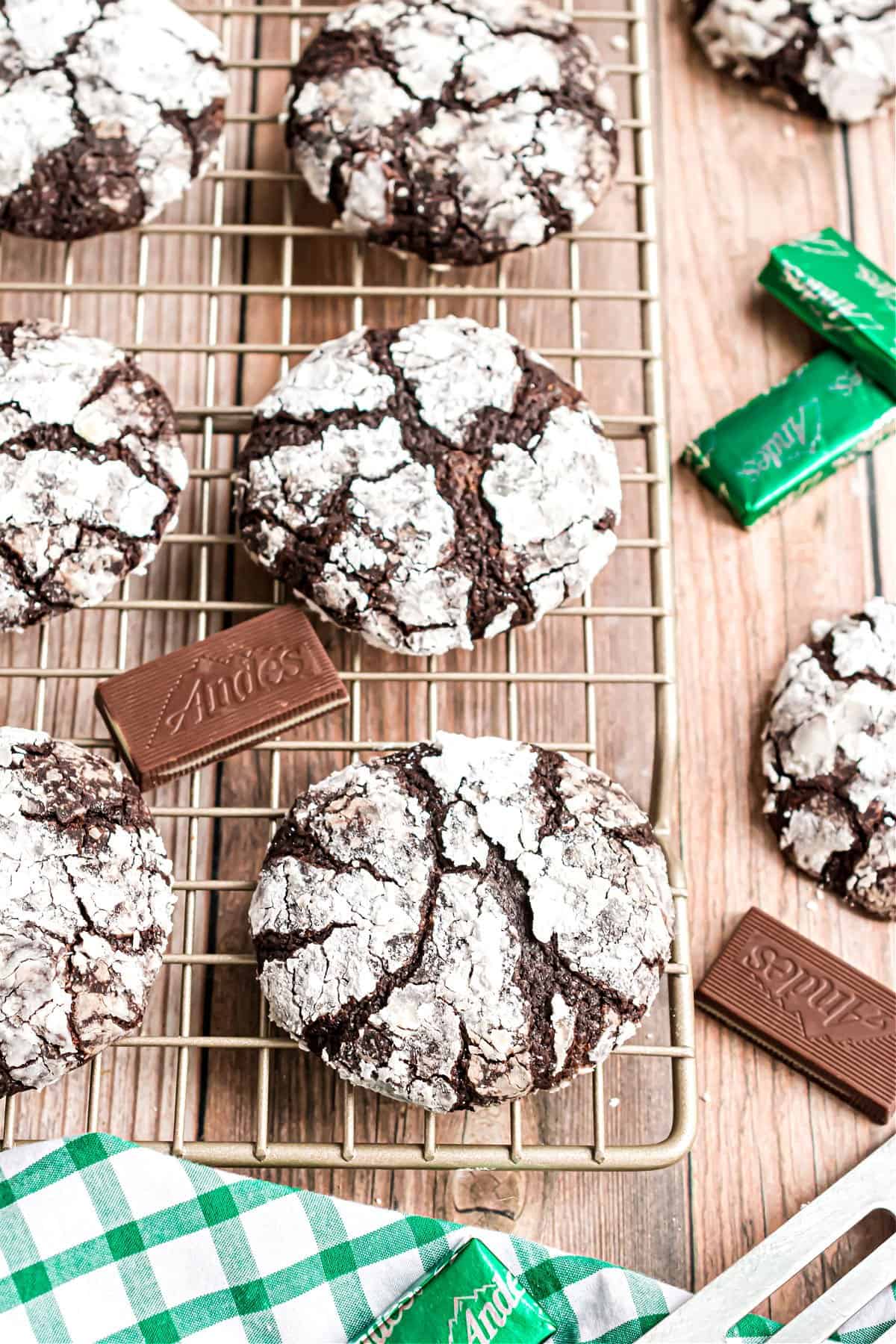 Crinkle cookies on a wire cooling rack.