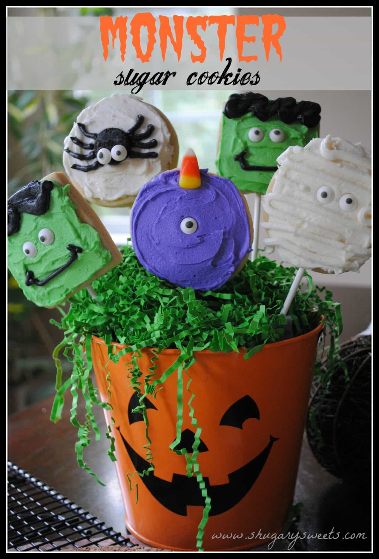 Monster Sugar Cookies: soft sugar cookies frosted for halloween!