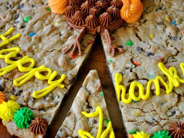 thanksgiving cookie cake and