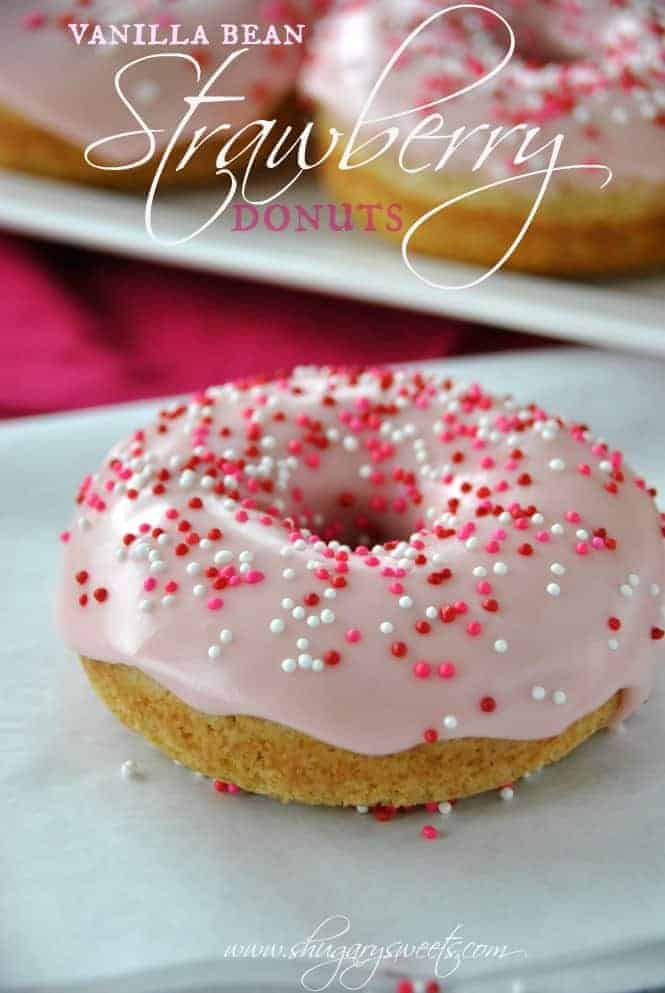 Vanilla Bean Strawberry Glazed Donuts: baked donuts that are ready in under 30 minutes #copycat dunkin donuts #strawberry