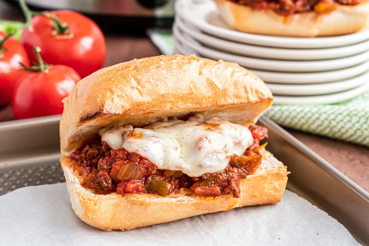 Slow Cooker Sausage and Peppers Shugary Sweets