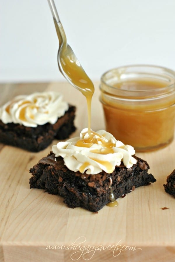 Dark Chocolate Brownies with Salted Caramel Frosting and Homemade Caramel Sauce: easy recipe for #caramel sauce! @shugarysweets