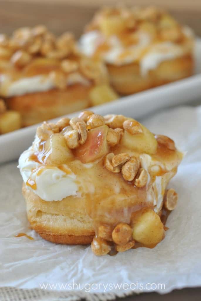 Apple Pie Doughnuts: Easy gourmet doughnuts made in 30 minutes. #Pillsbury grands doughnut #gourdoughs