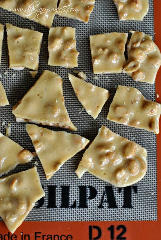 Peanut Brittle: made in the microwave in TEN minutes! #candy