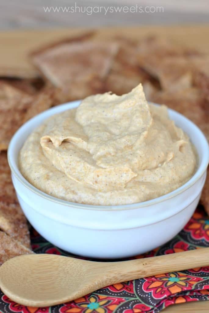 Pumpkin Pie Dip: creamy pumpkin dip made with Greek yogurt! A healthy, delicious snack served with baked cinnamon chips!
