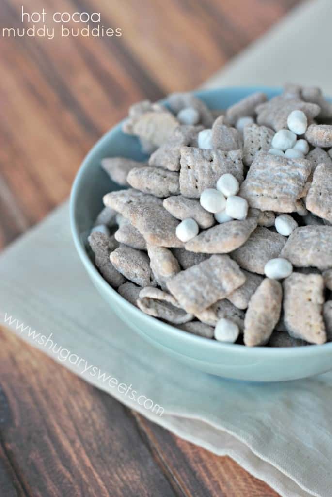 Hot Cocoa Muddy Buddies: delicious hot chocolate mix with marshmallows make a fun snack! 