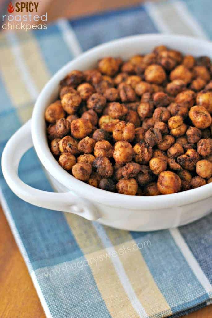 spicy roasted chickpeas Taco seasoned chickpeas in a white bowl.