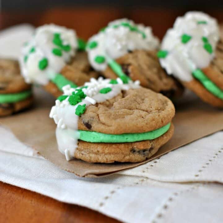 Mint Chocolate Chip Cookie Sandwiches 
