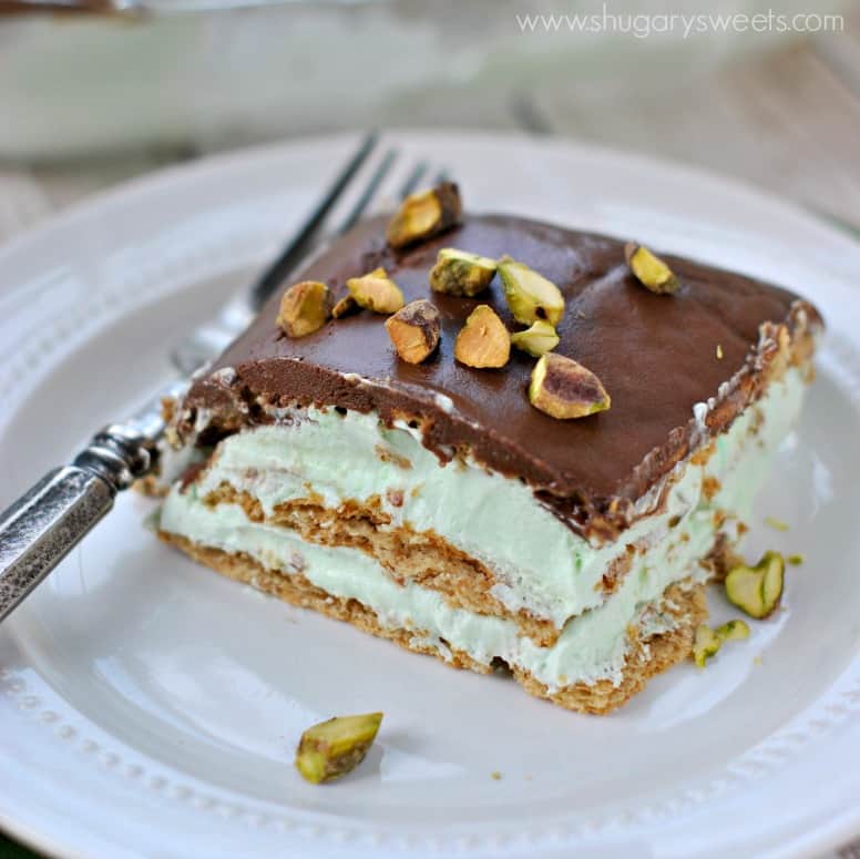 Pistachio Eclair Cake: an easy recipe for a no bake eclair cake!
