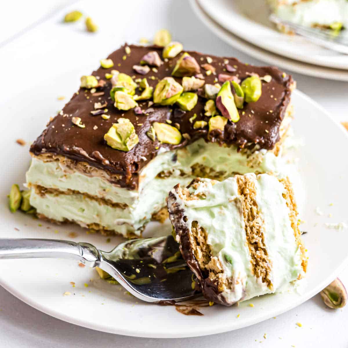 Pistachio Eclair Cake Recipe