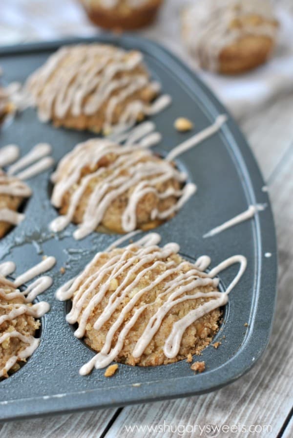 Cinnamon Glazed Banana Streusel Muffins: easy, delicious breakfast treat!