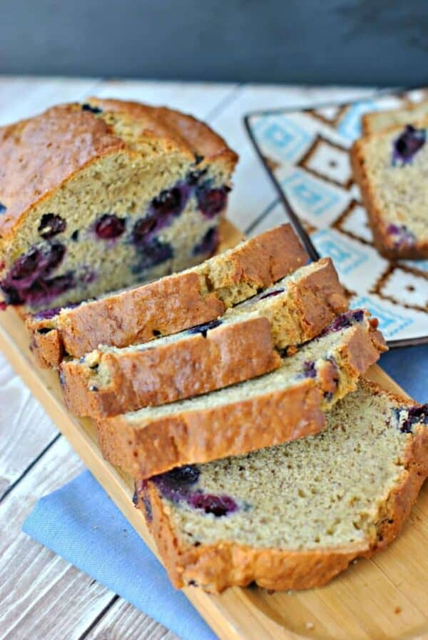 Adding blueberries to Banana bread is just a good idea. One slice of this Blueberry Banana Bread and you'll totally understand. I enjoyed my slice of bread with a hot cup of coffee!