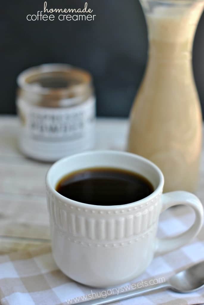 Homemade Caramel Macchiato Coffee Creamer: so easy to make at home, and DELICIOUS too!