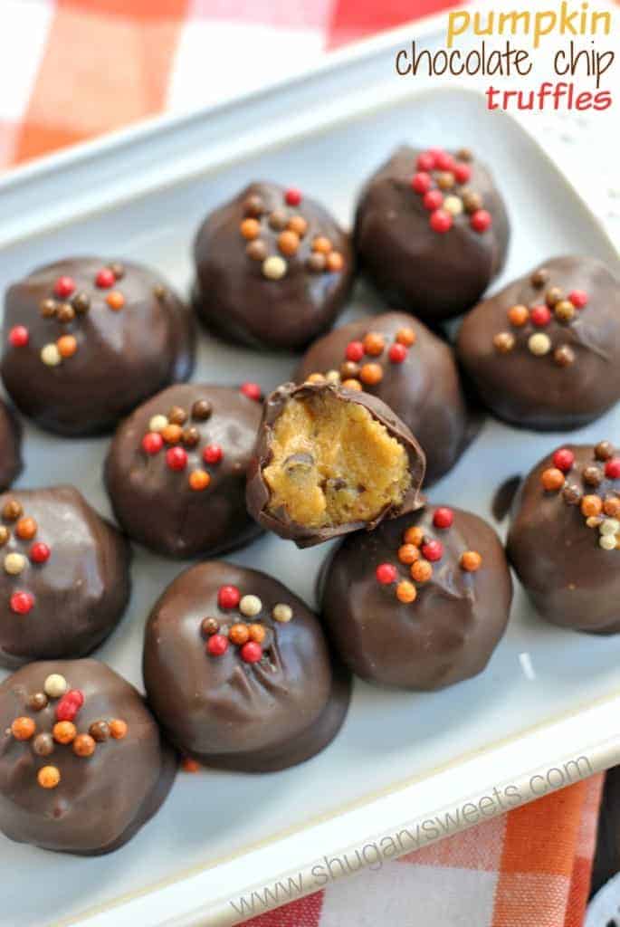 Pumpkin Chocolate Chip Cookie Dough Truffles: little bites of egg free cookie dough with a pumpkin twist. So yummy!