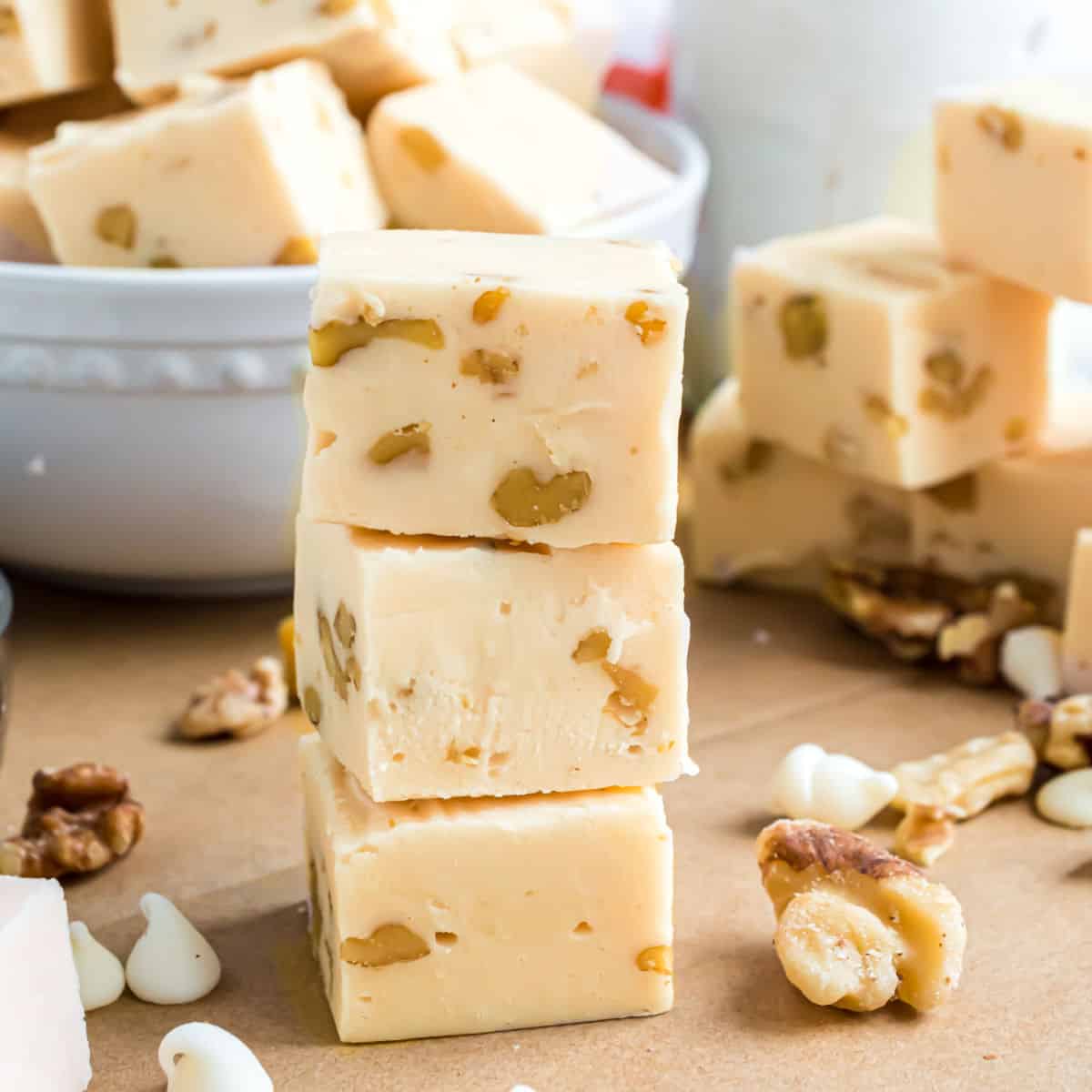 https://www.shugarysweets.com/wp-content/uploads/2014/11/maple-walnut-fudge-recipe.jpg