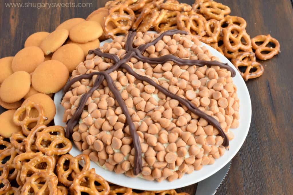 This Butterscotch cheese ball is loaded with flavor and perfect for #marchmadness. Not a fan of basketball? Skip the chocolate lines and enjoy the treat!
