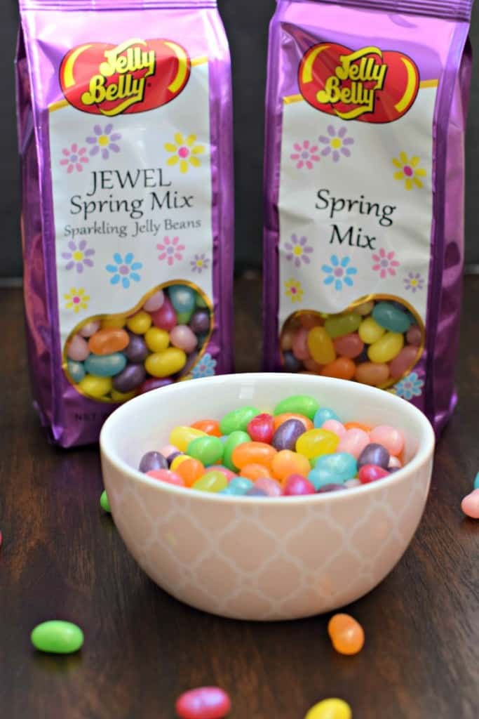 Jelly Bean Fudge: a delicious, beautiful spring dessert idea. Makes a great addition to your Easter or Mother's Day table, or a great gift for a teacher or new mom!