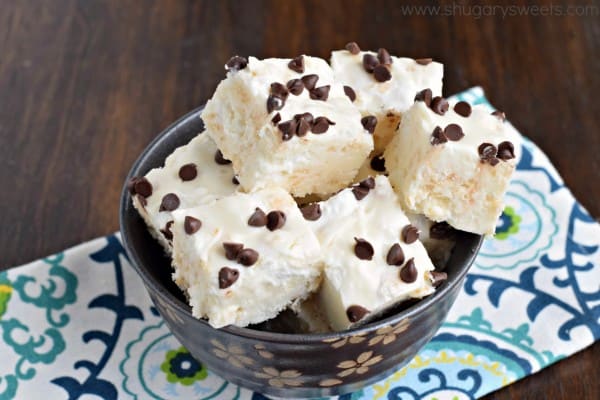 Krispie Treat Fudge recipe: gooey krispie treat flavor with a decadent fudge texture. A must make!