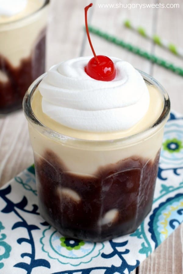 The Perfect Tan: a boozy Baileys Irish Cream milkshake perfect for a hot summer day!