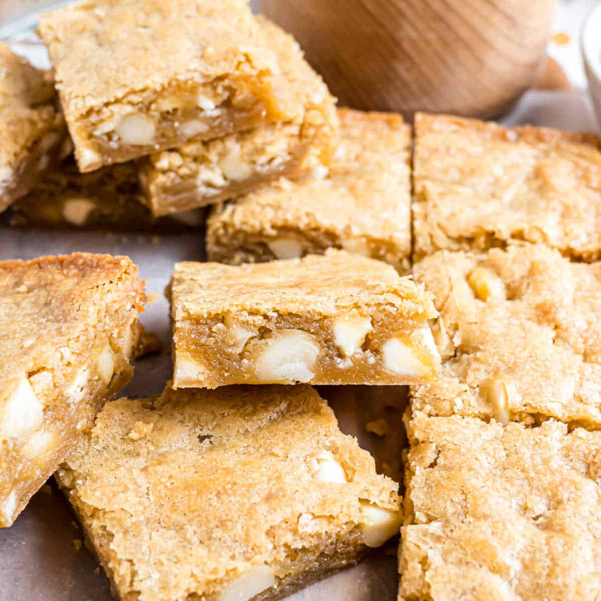 Macadamia Nut Blondies Recipe