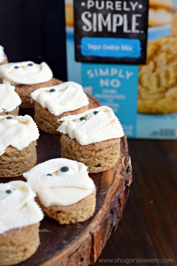Snickerdoodle Blondie Bites with with buttercream frosting. Perfect holiday treats, easy to make too! Halloween Mummies!