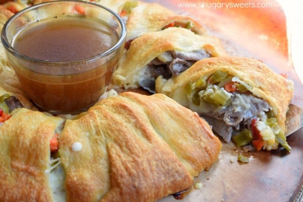 This Italian Beef Ring is a quick and easy dinner recipe. Make using my slow cooker italian beef, or store bought! Great game day appetizer too!