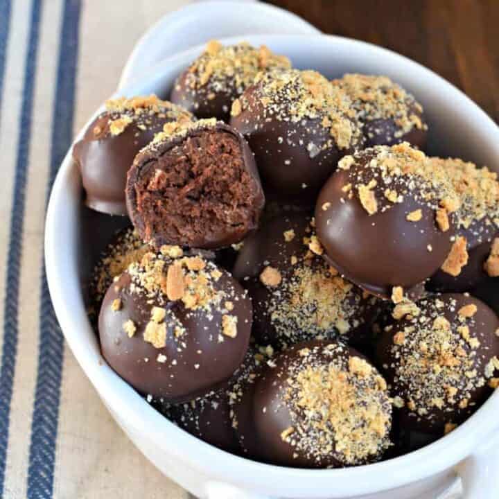 Easy Chocolate Truffles