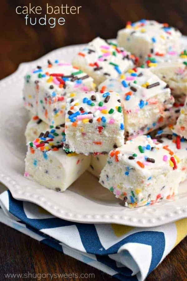 Cake Batter Fudge: and easy, white chocolate fudge recipe with yellow cake mix and sprinkles!