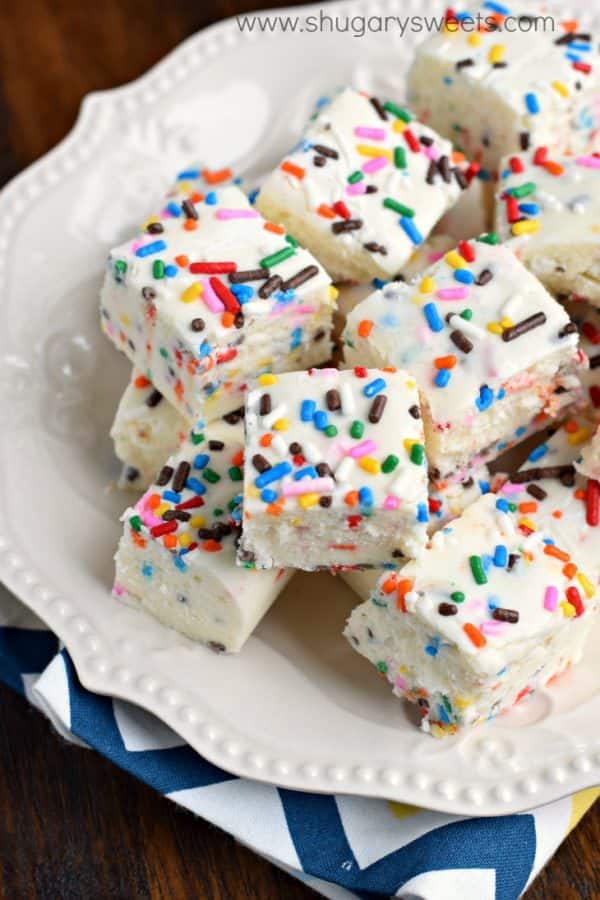 Cake Batter Fudge: and easy, white chocolate fudge recipe with yellow cake mix and sprinkles!