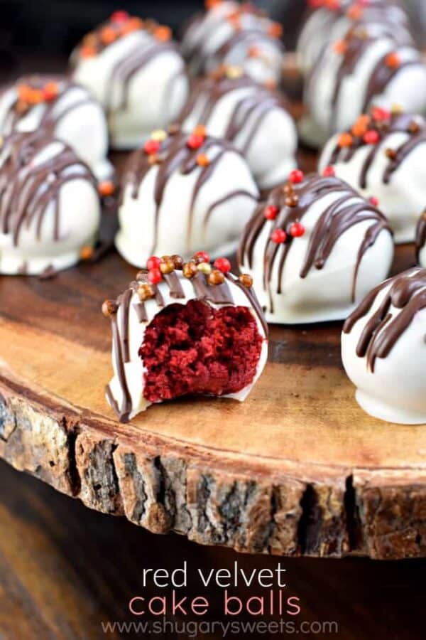 Red Velvet Cake Balls with cream cheese frosting, dunked in sweet white chocolate are the perfect Fall treat! Endless possibilities!