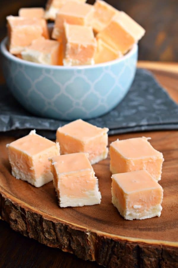 Orange Creamsicle Fudge #orangefudge #fudge #christmascandy #creamsicle #dreamsicle #orange #homemadecandy #candy #fudgeshop