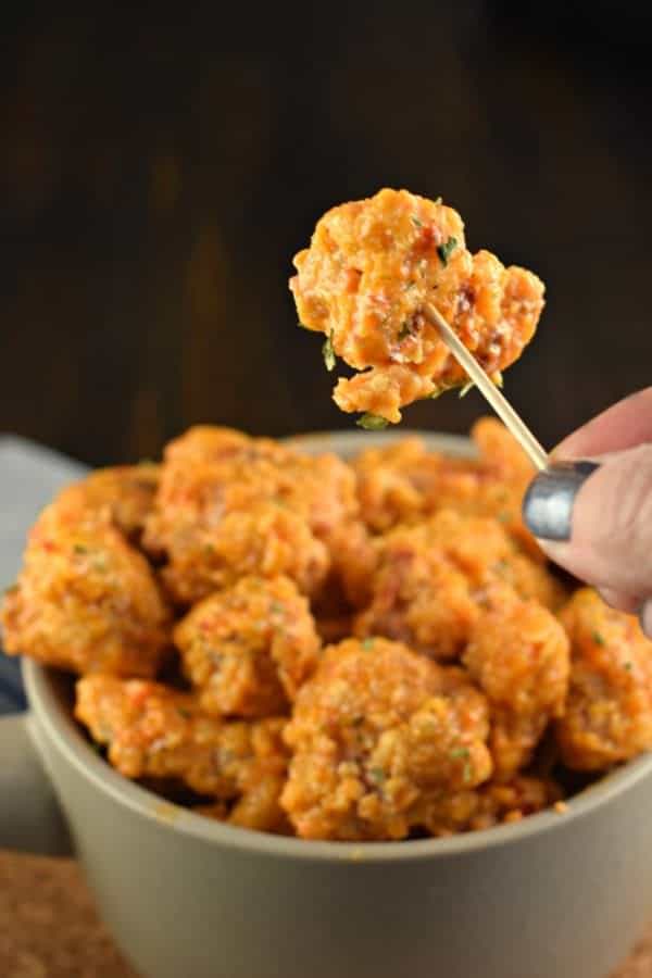 Bang Bang Chicken is an easy, weeknight dinner idea with a tangy, yet sweet sauce! This recipe calls for baking NOT frying the chicken, easy clean up!
