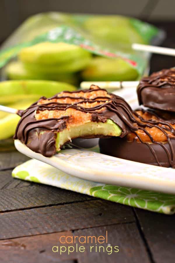 Capture the delicious chocolate, caramel, and coconut flavor of your favorite cookie in this fun, Caramel Apple Ring Pops recipe! Great for snacking, dessert, or bake sales!