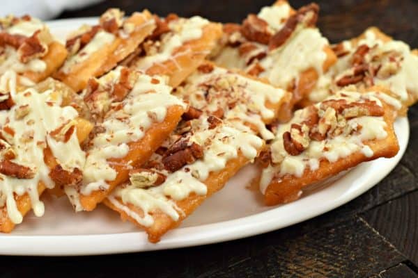 White Chocolate Pecan Saltine Toffee #crackertoffee #christmas #candy #homemade #recipe