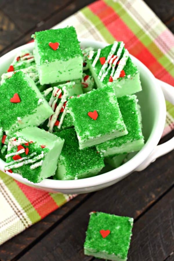 Grinch Peppermint Fudge #christmascandy #christmastreats #christmasrecipes #christmasbaking #peppermint #fudge #candy