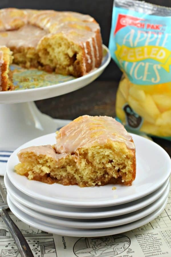 Apple Cinnamon Roll Coffee Cake #breakfast #brunch #coffeecake #cake #cinnamonroll 