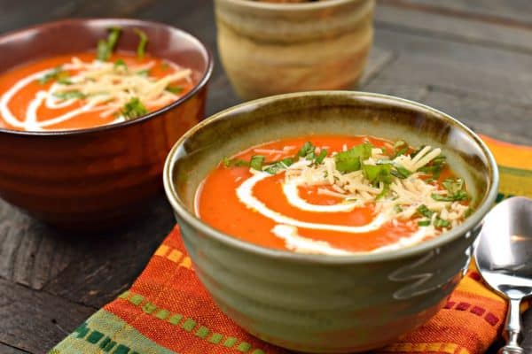 Roasted Tomato Soup #freshingredients #soup #comfortfood #tomatosoup #weeknightdinner 