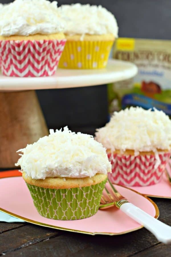 Lemon Ricotta cupcakes with coconut
