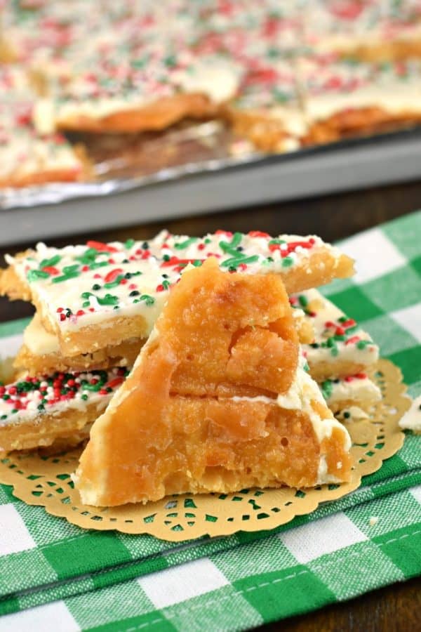 Christmas Crack: saltine toffee recipe topped with white chocolate and sprinkles #christmas #candy