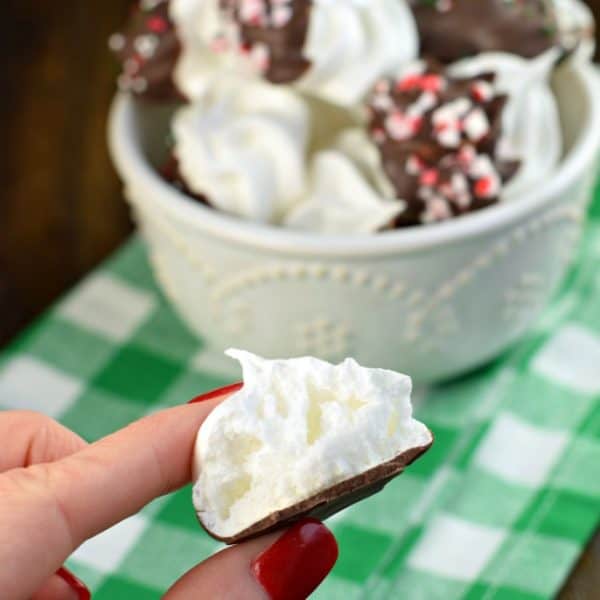 Peppermint Meringue Cookie: melt in your mouth