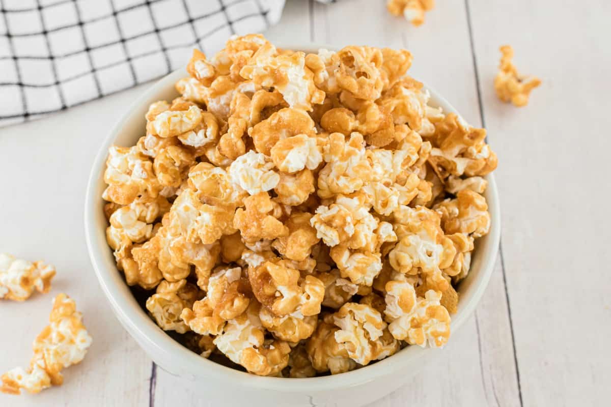 Homemade Caramel Corn Recipe - Shugary Sweets