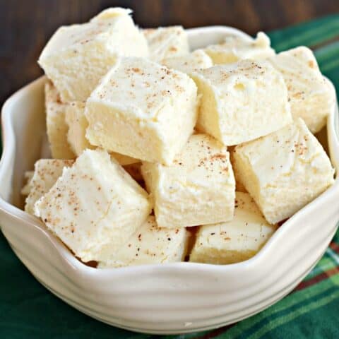 Bowl with pieces of eggnog fudge.