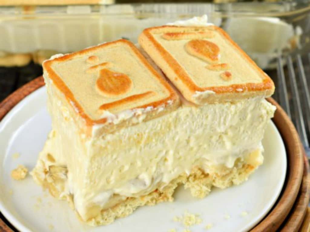 Paula Deen's Banana Pudding Recipe - Shugary Sweets