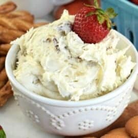 cropped-cheesecake-dip-3.jpg