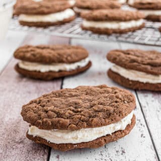 oft and chewy Chocolate Oatmeal Cream Pies! You'll love this easy lunchbox treat that's similar to the classic, but CHOCOLATE flavored!
